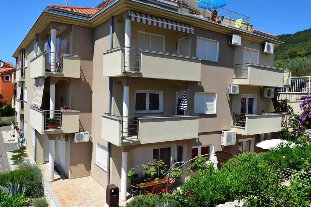 Apartments Mara Cres Exterior foto