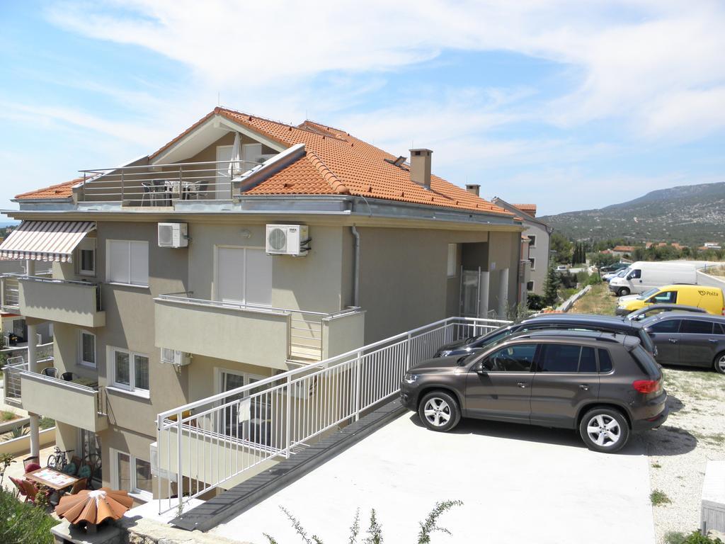 Apartments Mara Cres Quarto foto